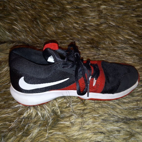 Nike Children's Red and Black Sneakers- 4.5 - Picture 7 of 10